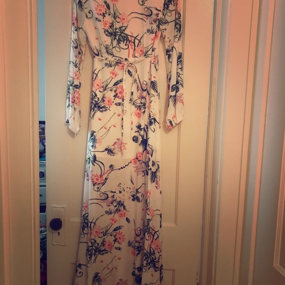 Brand new dress worn once for photos (15 minutes)